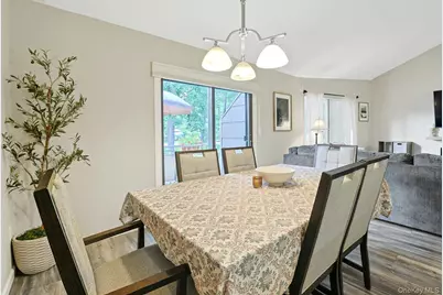 195 Treetop Circle, Nanuet, NY 10954 - Photo 14