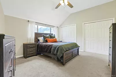 195 Treetop Circle, Nanuet, NY 10954 - Photo 20