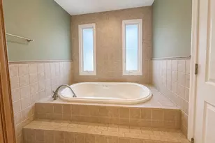 5 Cherrywood Dr, East Northport, NY 11731 - Photo 14