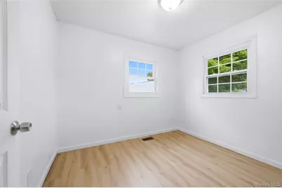 710 Bourdois Avenue, Bellport, NY 11713 - Photo 18
