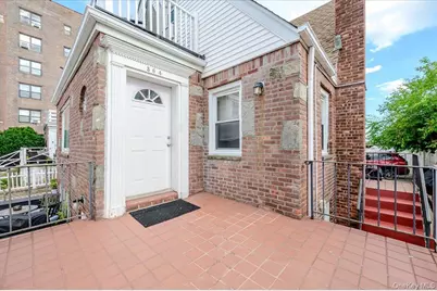 364 E Broadway #middle, Long Beach, NY 11561 - Photo 1