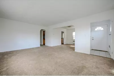 364 E Broadway #middle, Long Beach, NY 11561 - Photo 6
