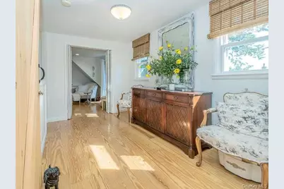 9 Robert Road, Glen Cove, NY 11542 - Photo 28