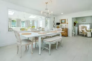 9 Robert Rd, Glen Cove, NY 11542 - Photo 10