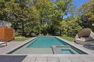 90 Springhurst Rd, Bedford Hills, NY 10507 - Photo 2