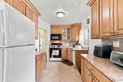 4850 188th Street, Fresh Meadows, NY 11365 - Photo 6