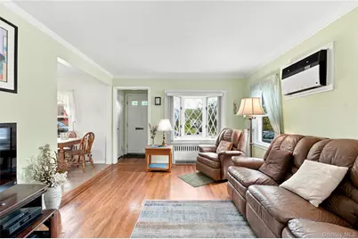 4850 188th Street, Fresh Meadows, NY 11365 - Photo 4