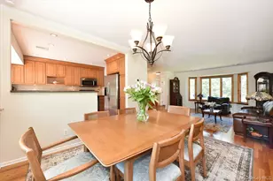 70 Glenwood Rd, Plainview, NY 11803 - Photo 12