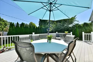 70 Glenwood Rd, Plainview, NY 11803 - Photo 28