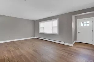 295 Bergen Ave, West Babylon, NY 11704 - Photo 10
