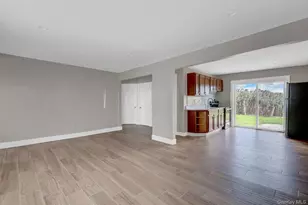 295 Bergen Ave, West Babylon, NY 11704 - Photo 12