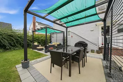 66 Caroline Avenue, Franklin Square, NY 11010 - Photo 22