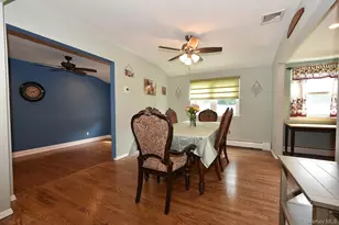 14 Milburn Rd, South Setauket, NY 11720 - Photo 4