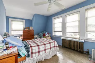 48 St Marks Pl, Roslyn Heights, NY 11577 - Photo 14