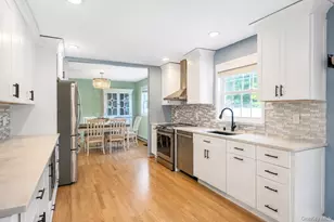 282 6th Ave, Saint James, NY 11780 - Photo 14