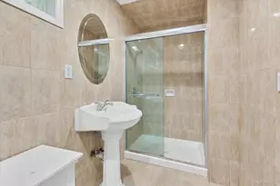 25 Pashen Pl, Dix Hills, NY 11746 - Photo 24