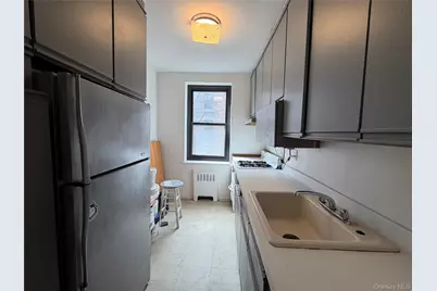 90-10 32nd Avenue #305, East Elmhurst, NY 11369 - Photo 6