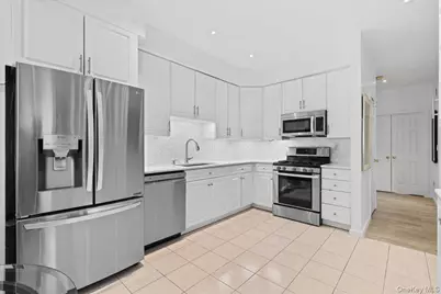 138 Doral Greens Drive W, Rye Brook, NY 10573 - Photo 6