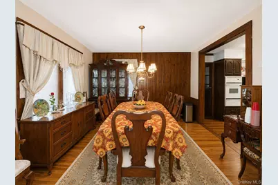 1055 Stanton Avenue, Woodmere, NY 11598 - Photo 8