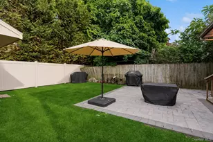 1055 Stanton Ave, Woodmere, NY 11598 - Photo 20