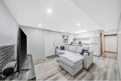 505 Hawkins Road, Selden, NY 11784 - Photo 18