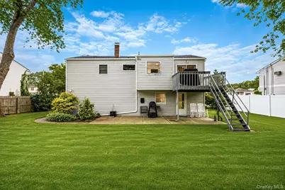 505 Hawkins Road, Selden, NY 11784 - Photo 22