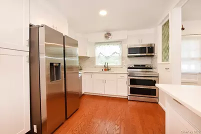 95 Jenkins Avenue, North Babylon, NY 11703 - Photo 14