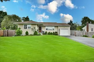 95 Jenkins Ave, North Babylon, NY 11703 - Photo 2