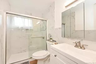 95 Jenkins Ave, North Babylon, NY 11703 - Photo 20