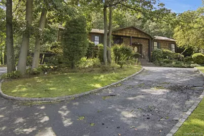 2 Cascade Court, Dix Hills, NY 11746 - Photo 2