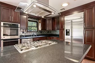 2 Cascade Ct, Dix Hills, NY 11746 - Photo 14