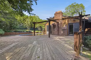 2 Cascade Ct, Dix Hills, NY 11746 - Photo 24