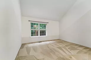 122 Crystal Hill Dr, Pomona, NY 10970 - Photo 24