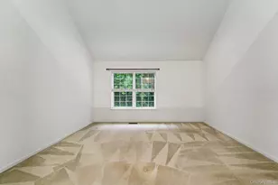 122 Crystal Hill Dr, Pomona, NY 10970 - Photo 22