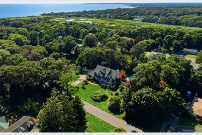204 Melrose Parkway, Patchogue, NY 11772 - Photo 38