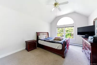 204 Melrose Parkway, Patchogue, NY 11772 - Photo 24