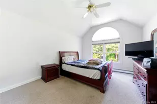 204 Melrose Pkwy, Patchogue, NY 11772 - Photo 24