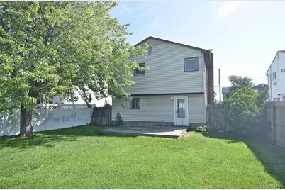 855 Surf Street, Lindenhurst, NY 11757 - Photo 20