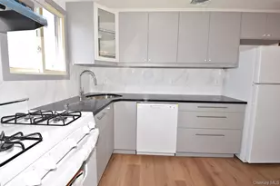 855 Surf St, Lindenhurst, NY 11757 - Photo 6