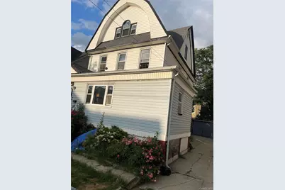 8755 114th Street #2nd fl, Richmond Hill, NY 11418 - Photo 2