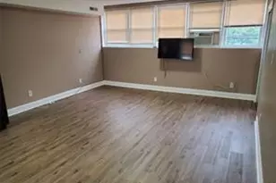 524 Merrick Rd, Lynbrook, NY 11563 - Photo 2