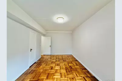 1569 Metropolitan Avenue #6I, Bronx, NY 10462 - Photo 14