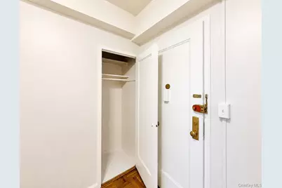 1569 Metropolitan Avenue #6I, Bronx, NY 10462 - Photo 2
