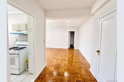 1469 East Avenue #8G, Bronx, NY 10462 - Photo 2