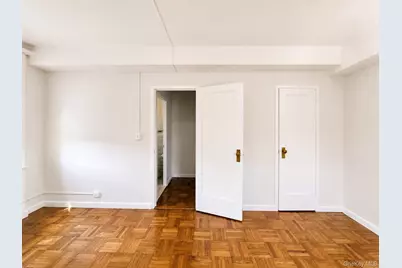1469 East Avenue #8G, Bronx, NY 10462 - Photo 8