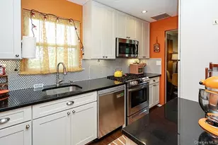384 Michigan Ave, Massapequa Park, NY 11762 - Photo 10