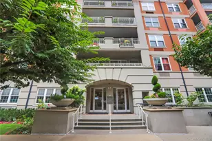 65 Oceana Dr E, Brooklyn, NY 11235 - Photo 12