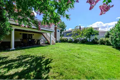 784 Newbridge Road, Bellmore, NY 11710 - Photo 24