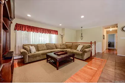 784 Newbridge Road, Bellmore, NY 11710 - Photo 8