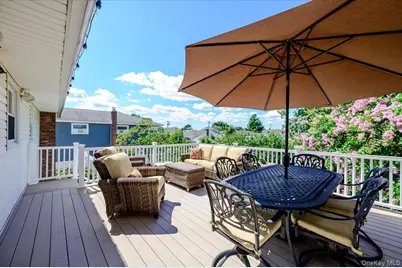 784 Newbridge Road, Bellmore, NY 11710 - Photo 18